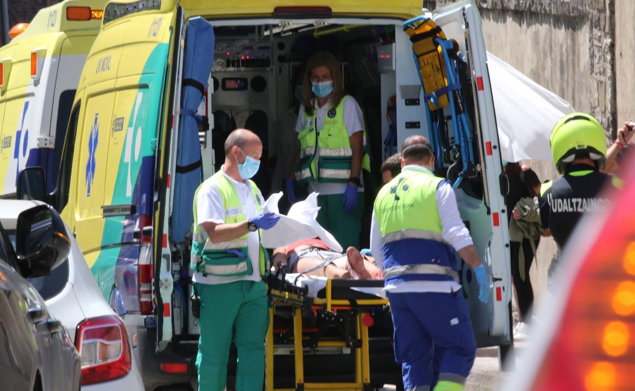 Detenido un menor acusado de apuñalar ayer en Eibar a su pareja ...